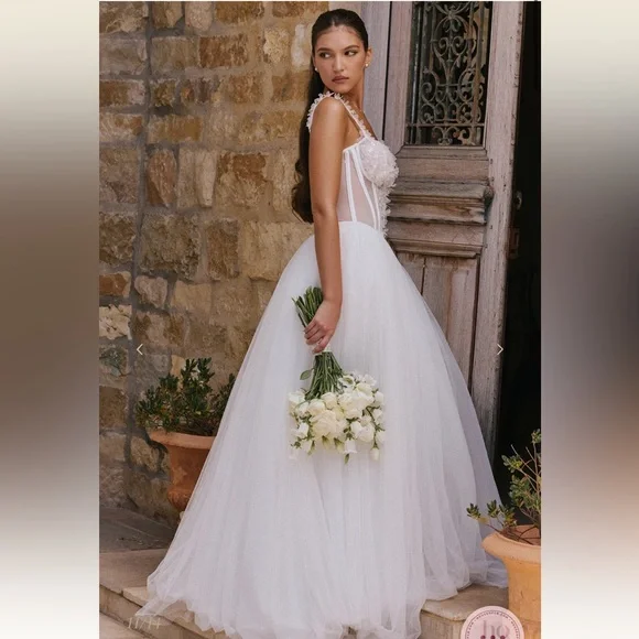 Nathalie House of CB White Wedding Dress - Picture 11 of 16